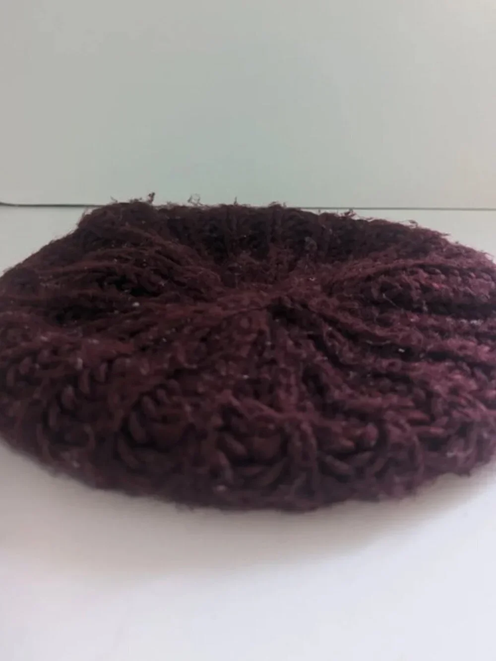 N/A burgundy knitted